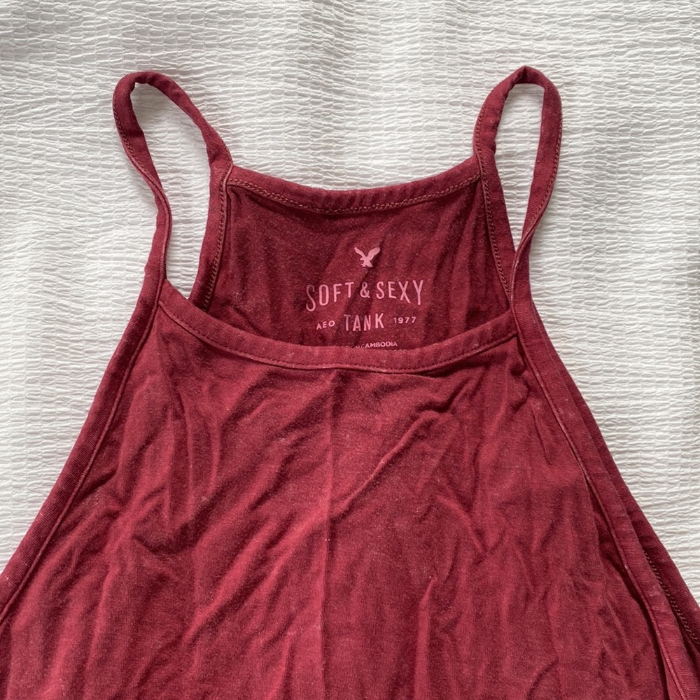 AE Distressed Halter - Picture 2 of 4